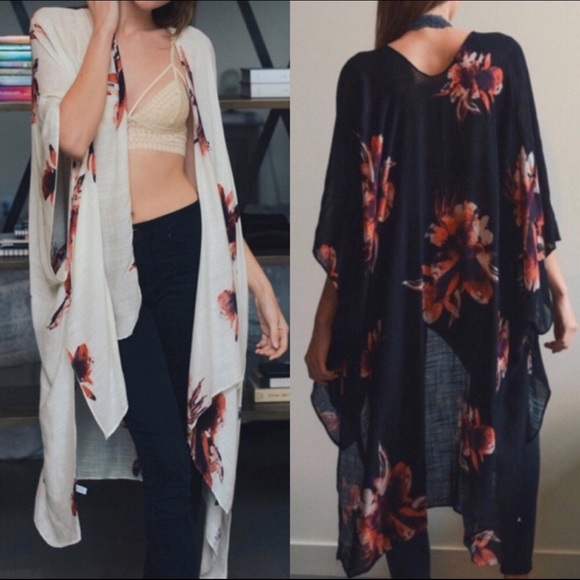 Sweaters - Just Arrived! Black Floral Kimono 🌺